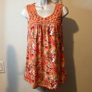 White Stag Women’s Tank floral hibiscus crochet detail (S)